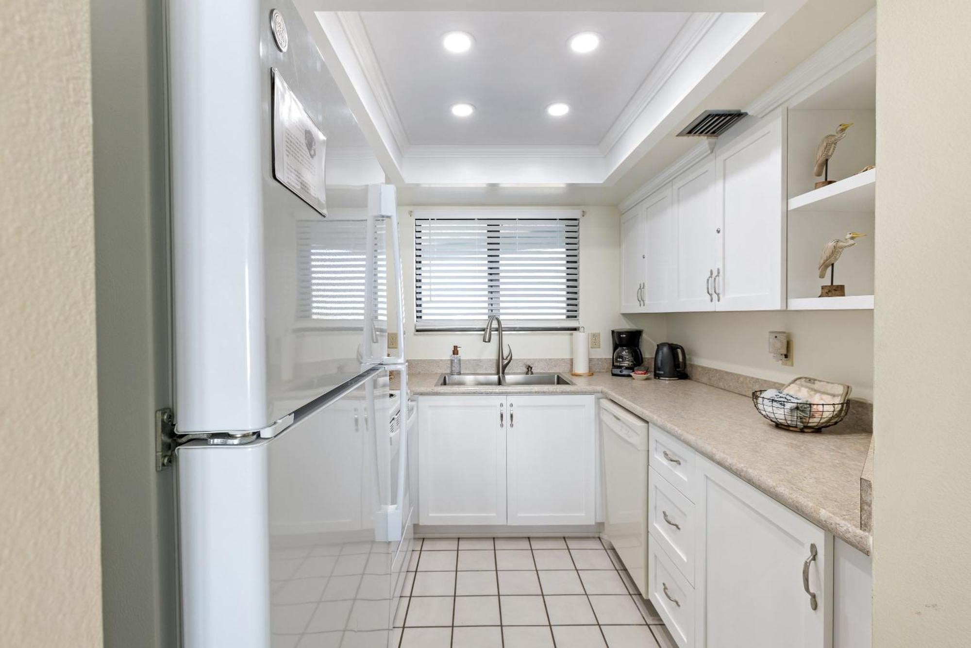 Ocean View With A Beachfront Pool At Ocean Trillium Condo ~ 403 New Smyrna Beach Ngoại thất bức ảnh